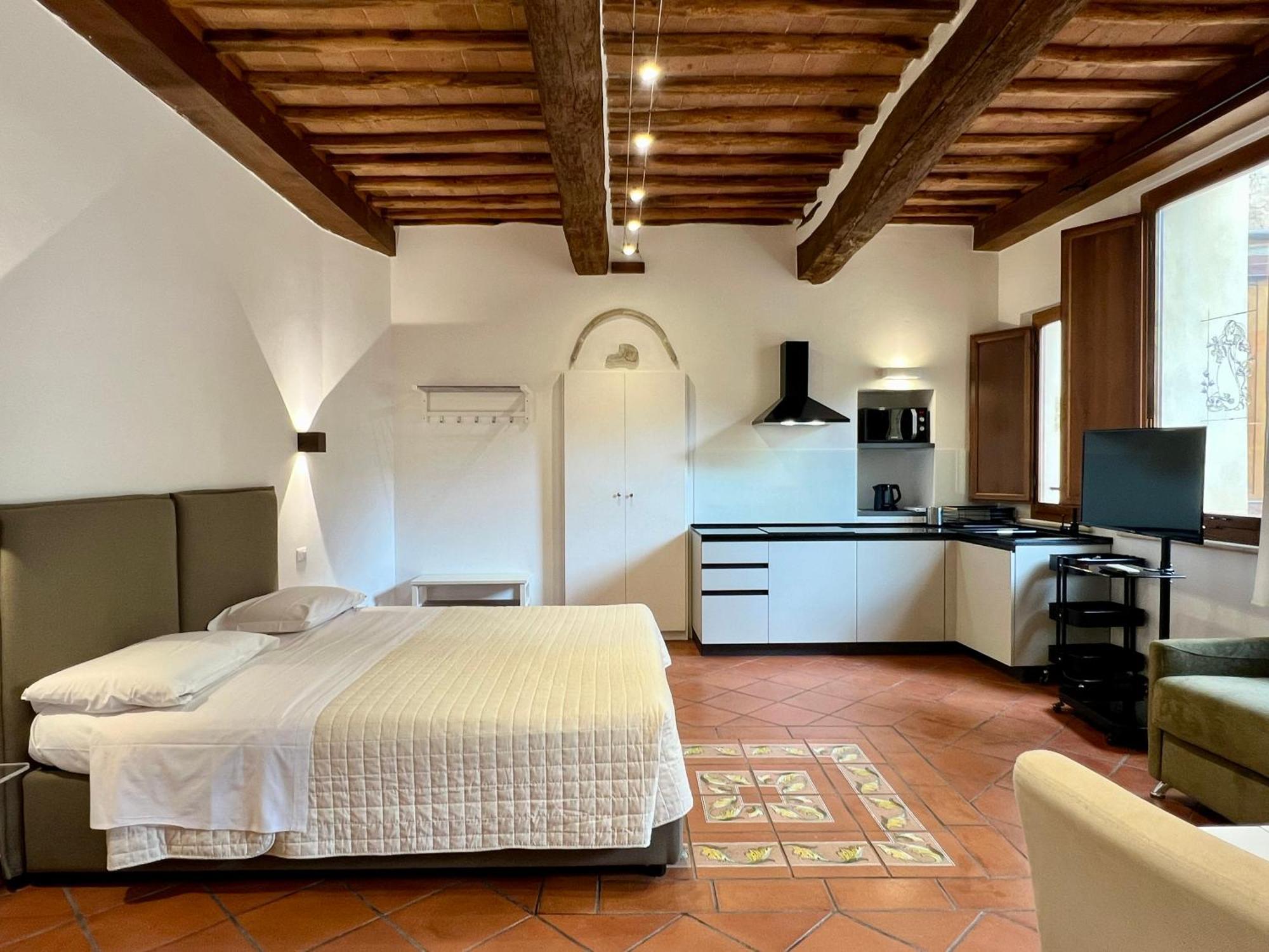 Regis Condo Siena Bagian luar foto
