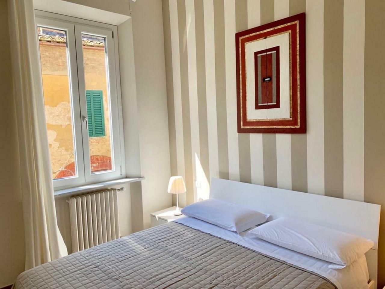Regis Condo Siena Bagian luar foto