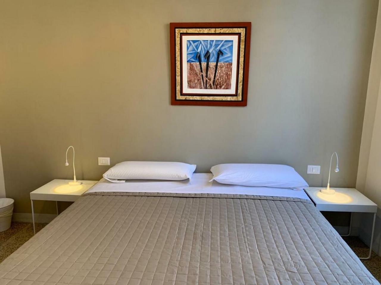 Regis Condo Siena Bagian luar foto